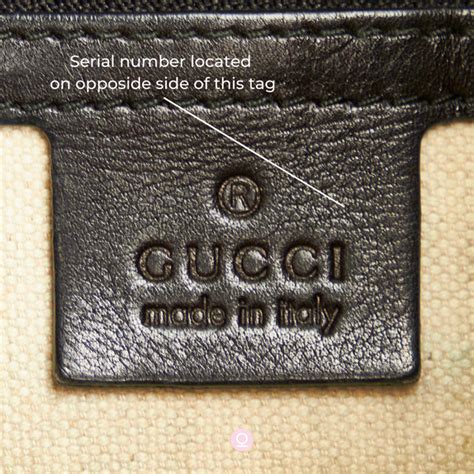 what does a gucci chain look like